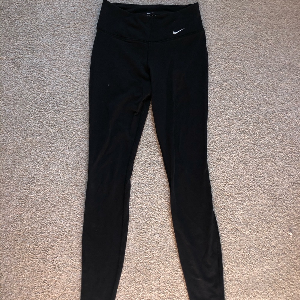 NIKE women’s black Dri-Fit leggings
